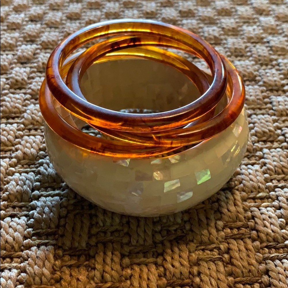 4 Stacking bangles